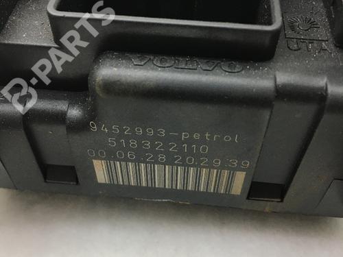 Fuse box VOLVO XC70 I Cross Country (295) 2.4 T XC AWD | BP8798263E1 