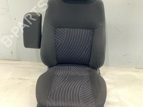 Fahrersitz für OPEL MERIVA A MPV (X03) 1.6 (E75) (105 hp) 30883915