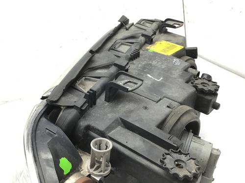 Left headlight BMW 3 Touring (E46) 320 d | BP26607075C28 