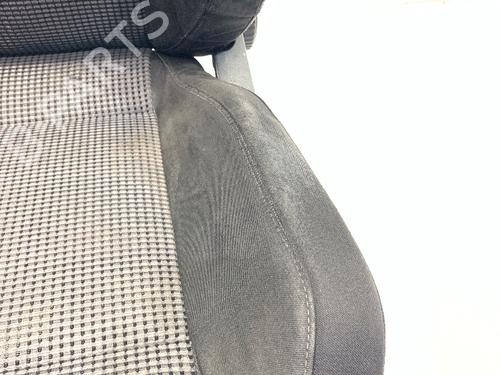 Left front seat VW BORA Variant (1J6) 1.6 16V | BP39654974C15 - Image 3