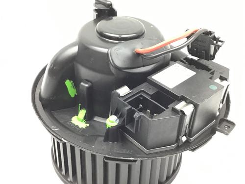 Used Heater blower motor AUDI A3 (8P1) 2.0 TDI 16V (140 hp) 20484724
