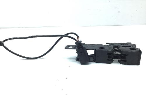 Hood lock AUDI A3 (8P1) 1.6 | BP18486122C133 