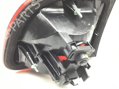 Right tailgate light SEAT LEON (1M1) 1.6 16 V | BP18910221C80 
