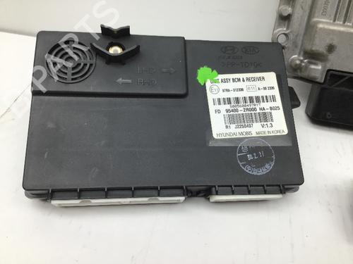 Engine control unit (ECU) HYUNDAI i30 Estate (FD) 1.6 CRDi | BP20325611M57