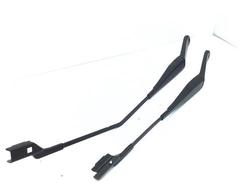 Front windshield wiper arm FORD FIESTA VI (CB1, CCN) 1.0 EcoBoost | BP19273919C143 
