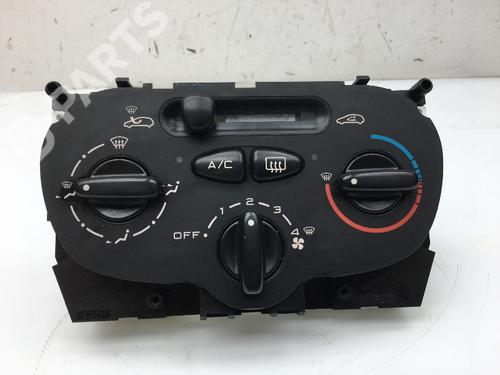 Used Climate control PEUGEOT 206 Hatchback (2A/C) 1.4 i (75 hp) 10967187