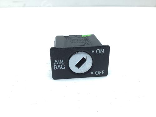Used Switch VW GOLF V (1K1) 1.6 (102 hp) 23337881