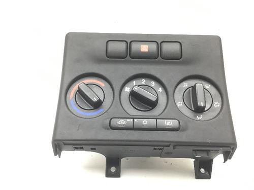 Used Climate control OPEL ZAFIRA A MPV (T98) 1.8 16V (F75) (125 hp) 30186944