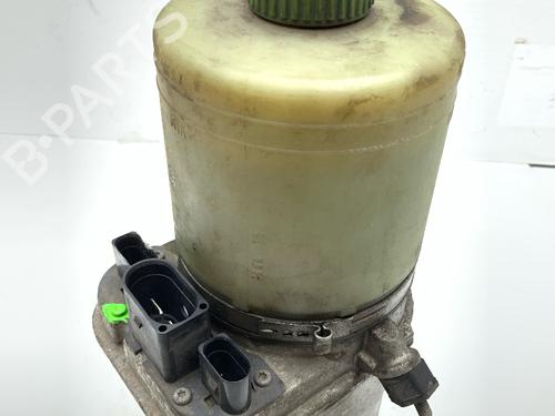 Used Steering pump Steering pump VW POLO IV (9N_, 9A_) 1.2 12V (64 hp) 33845256 33845256