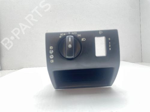 Forlygtekontakt MERCEDES-BENZ A-CLASS (W169) A 200 (169.033, 169.333) (136 hp) 31175738