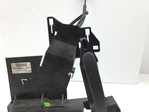Used Electronic module FORD FIESTA V (JH_, JD_) 1.3 (60 hp) 26011929