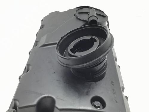 Used Valve cover VW GOLF V (1K1) 1.9 TDI (90 hp) 25912388