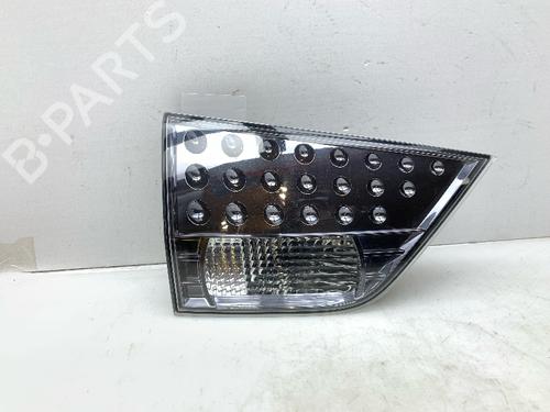 Venstre baglygte bagklap Venstre baglygte bagklap MITSUBISHI OUTLANDER II (CW_W) 2.2 DI-D 4WD (177 hp) 36051888 36051888