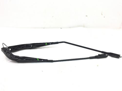 Used Front windshield wiper arm MERCEDES-BENZ B-CLASS Sports Tourer (W245) B 200 (245.233) (136 hp) 14586844