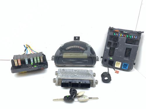 Used Engine control unit (ECU) CITROËN C2 (JM_) 1.1 (60 hp) 32445440