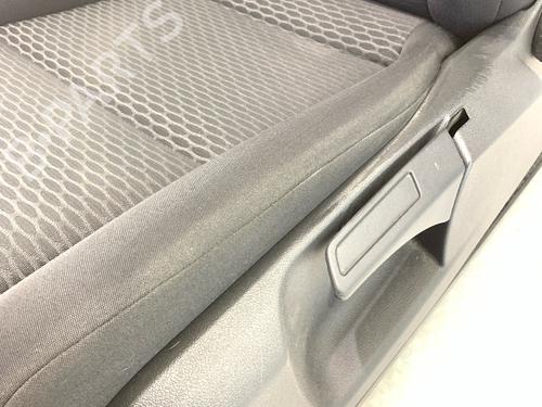 Left front seat VW GOLF VI (5K1) 1.4 | BP33834370C15 - Image 3