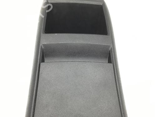 Koppholder/Gjenstandsholder MERCEDES-BENZ A-CLASS (W169) A 170 (169.032, 169.332) (116 hp) 19416446