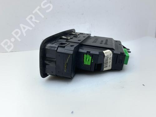 Right front window switch VOLVO V70 II (285) D5 | BP32087618I26 
