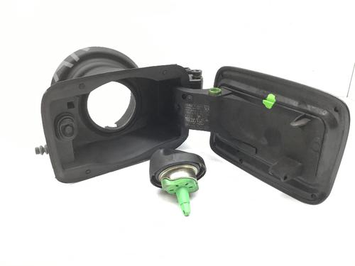 Fuel flap BMW 3 (E90) 318 i | BP24109608C131