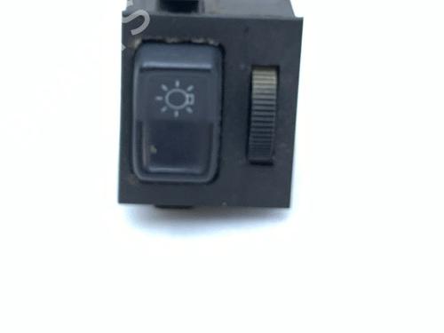 Used Headlight switch Headlight switch 37492776 37492776