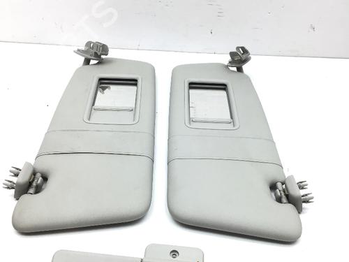 Right sun visor AUDI A3 (8P1) 1.6 | BP18552931I2 