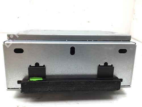 Used Radio FORD FIESTA VI (CB1, CCN) 1.25 (82 hp) 27801997