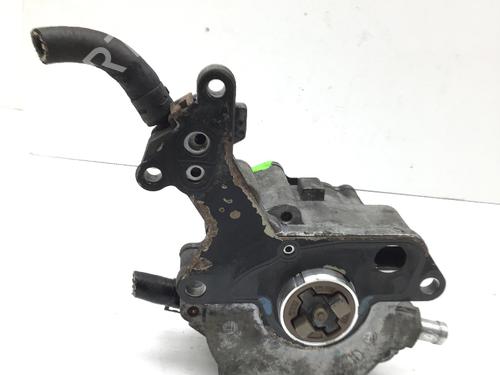 Used Vacuum pump SKODA OCTAVIA II Combi (1Z5) 2.0 TDI 16V (140 hp) 29440461