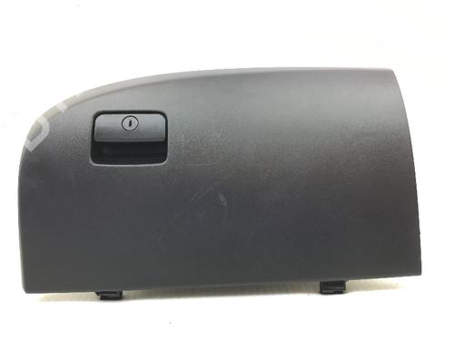 Used Glove box MITSUBISHI OUTLANDER II (CW_W) 2.0 DI-D (CW8W) (140 hp) 8639101