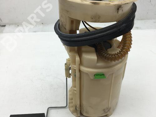 Used Fuel pump VW GOLF IV (1J1) 1.4 16V (75 hp) 10060759