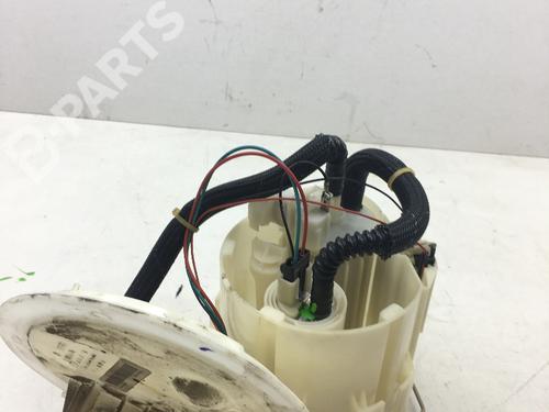 Used Fuel pump OPEL ASTRA H Estate (A04) 1.6 (L35) (105 hp) 8339530