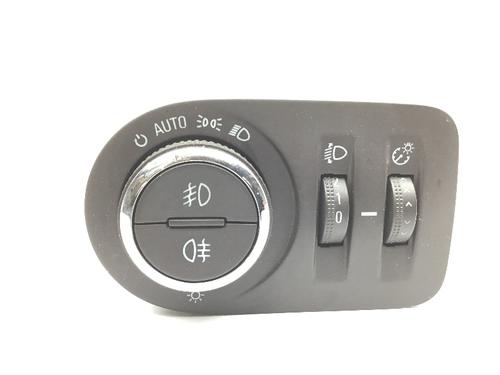 Used Headlight switch OPEL MERIVA B MPV (S10) 1.7 CDTI (75) (131 hp) 17585008