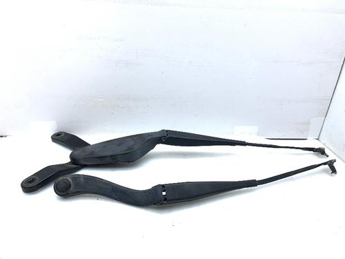Used Front windshield wiper arm Front windshield wiper arm 38097033 38097033
