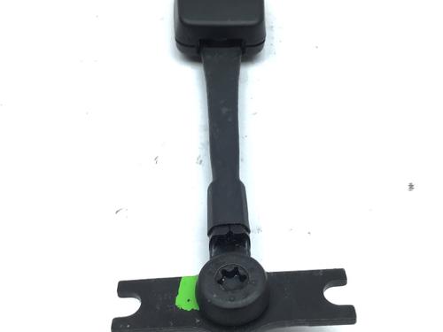 Used Seat buckle FORD FIESTA V (JH_, JD_) 1.3 (60 hp) 26021437