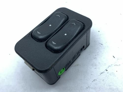 Used Left front window switch OPEL MERIVA A MPV (X03) 1.6 (E75) (105 hp) 30858961