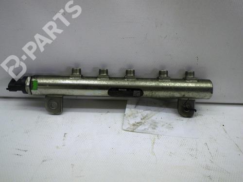 Used Injection rail FIAT DOBLO MPV (119_, 223_) 1.9 JTD (105 hp) 4781026