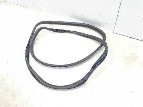 Used Rubber door seal VW FOX Hatchback (5Z1, 5Z3, 5Z4) 1.2 (55 hp) 31087933
