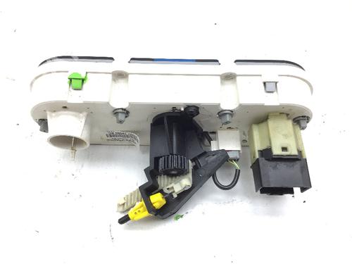 Climate control FORD FIESTA V (JH_, JD_) 1.3 | BP26138674I5 