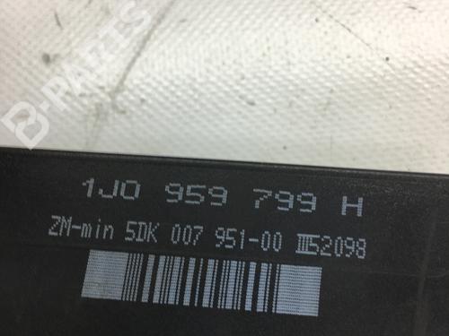 Electronic module VW GOLF IV (1J1) 1.6 | BP6889557M83 