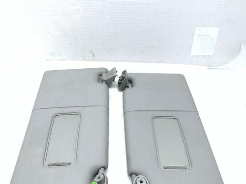 Høyre solskjerm FORD MONDEO III Saloon (B4Y) 2.0 16V TDDi / TDCi (115 hp) 33167300