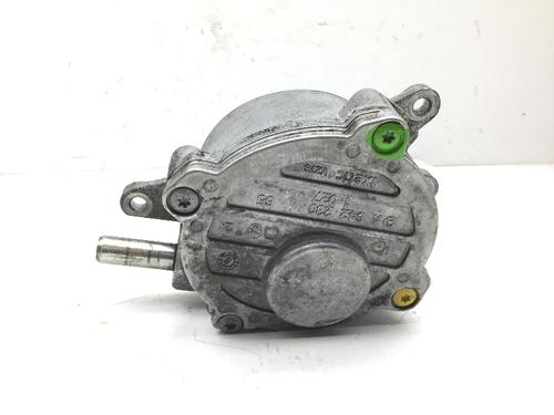 Used Vacuum pump MERCEDES-BENZ E-CLASS (W212) E 350 CDI (212.025) (231 hp) 23530632
