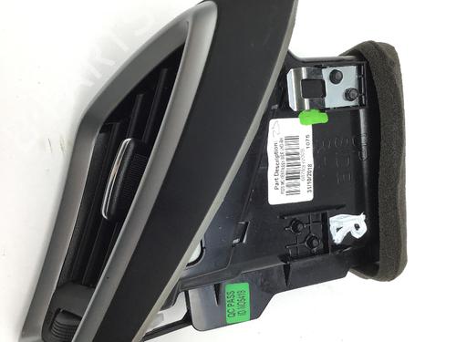 Air vent NISSAN QASHQAI II (J11, J11_) 1.3 DIG-T | BP28414433I21 