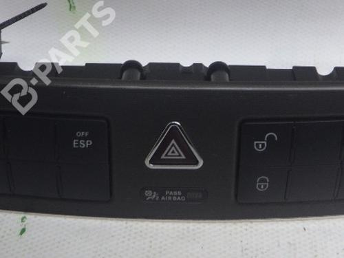 Used Switch MERCEDES-BENZ C-CLASS (W203) C 200 CGI Kompressor (203.043) (170 hp) 4661521