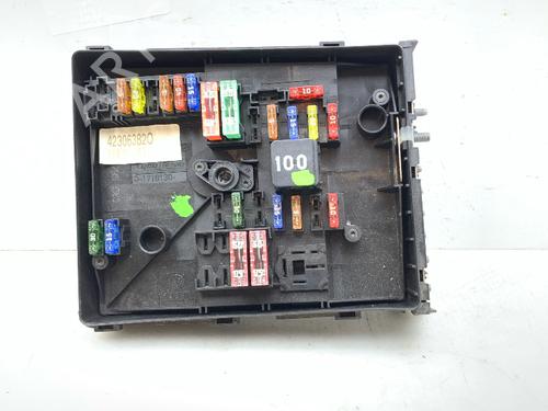 Used Fuse box Fuse box 36842695 36842695