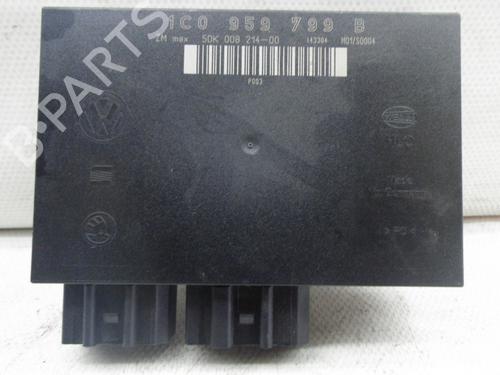 Used Electronic module Electronic module VW GOLF IV Variant (1J5) 1.9 TDI (101 hp) 33846934 33846934