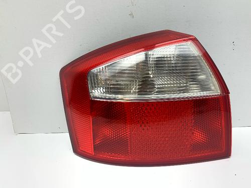 Achterlicht links AUDI A4 B6 (8E2) 2.0 (130 hp) 30510805