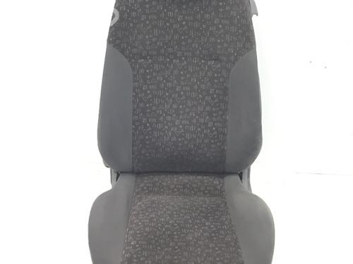 Used Left front seat OPEL CORSA C (X01) 1.2 (F08, F68) (75 hp) 30163204