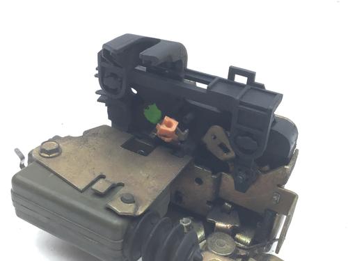 Used Electronic module RENAULT MEGANE I Cabriolet (EA0/1_) 1.6 e (EA0F) (90 hp) 13020370