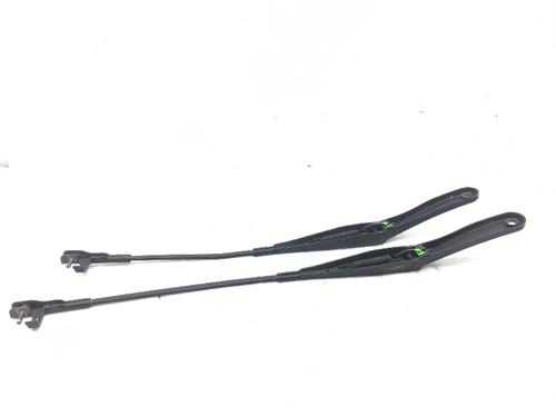 Used Front windshield wiper arm OPEL ASTRA H TwinTop (A04) 1.9 CDTi (L67) (150 hp) 14586777