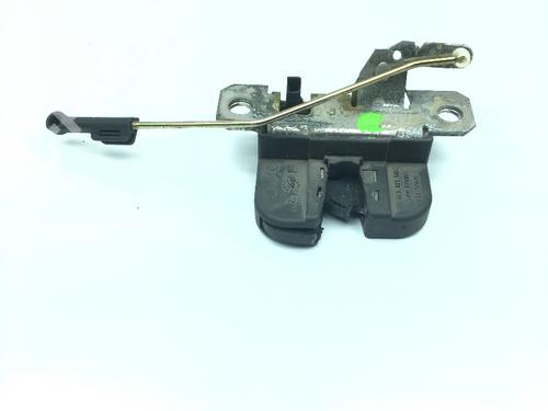 Used Tailgate lock SEAT IBIZA III (6L1) 1.4 TDI (75 hp) 10722327