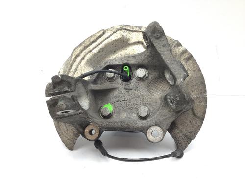 Used Left front steering knuckle BMW 1 Convertible (E88) 120 i (170 hp) 14589440